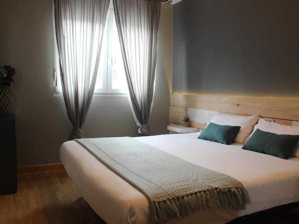 Hotel Alda Estacion فيجو المظهر الخارجي الصورة